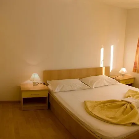 Hotel Topic 3*